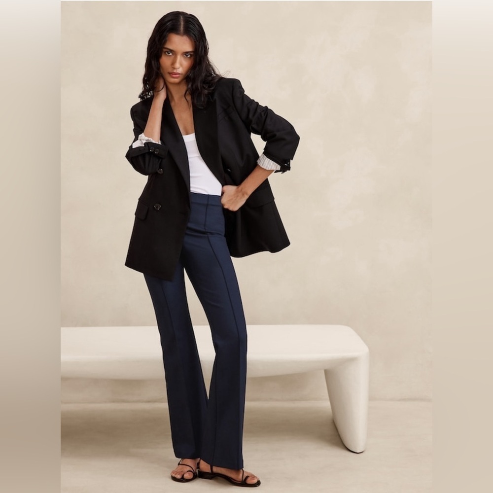 Nwt Banana Republic Navy Flare Everywhere Ponte Pant Size Small/Tall